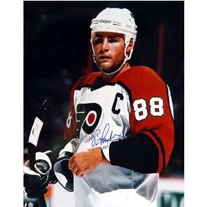 Eric Lindros Philadelphia Flyers  Closeup  16x20 Autographed 