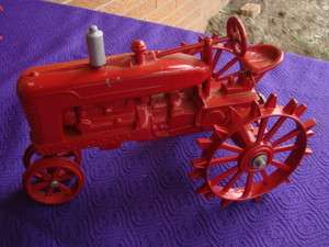 VTG JLE Sp Ed Farmall M Farm Toy Tractor 1711 ERTL  