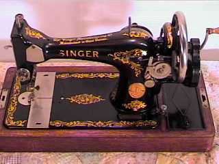 1913*SINGER HAND CRANK SEWING MACHINE*MODEL 128*  