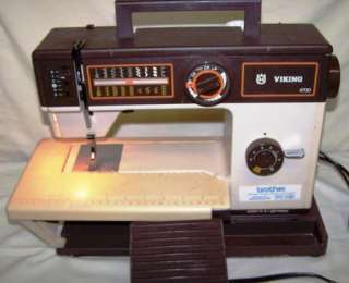 Vintage HUSQVARNA VIKING Sewing Machine 4700 4000 Series All Original 