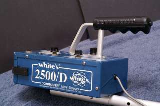 Whites 2500D Metal Detector Coinmaster w/Manual  