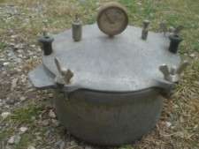 Vintage Wards Wards Canner Pressure Cooker & RAck  