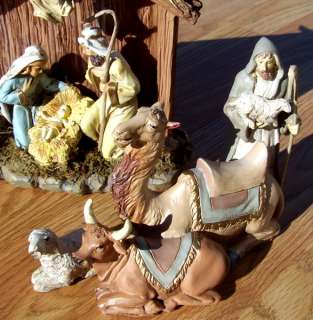 New Christmas Tabletop Nativity Scene Set Beautiful Creche & Figures 